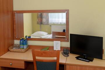 Фото номера Четырехместный номер с ванной комнатой Отель Hotel U Braci Zygmuntów г. Лежайск 3